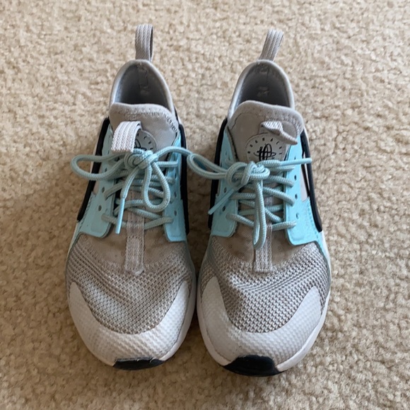 Ultra Huarache by Nike - Picture 5 of 7